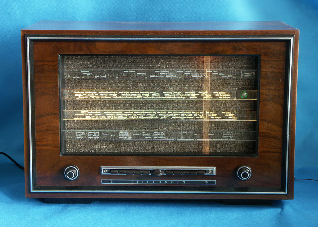 ������� ������ ������� �������� - 
TELEFUNKEN 860 WK - �������� ������������� � �������� ������������ �������
