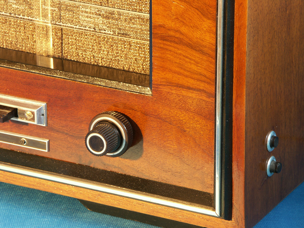 ������� ������ ������� �������� - 
TELEFUNKEN 860 WK - �������� ������������� � �������� ������������ �������
